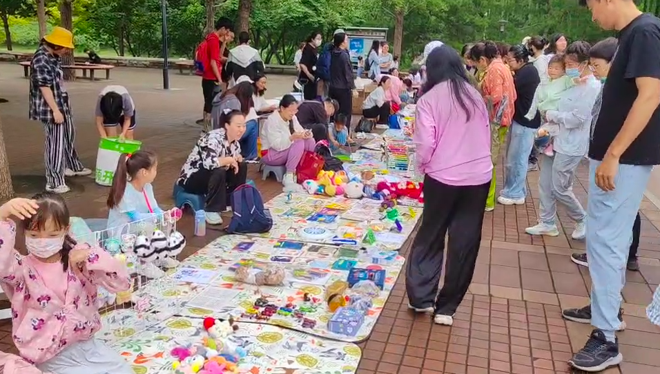 爱心中转站 | 久久公益节爱心义卖活动圆满结束
